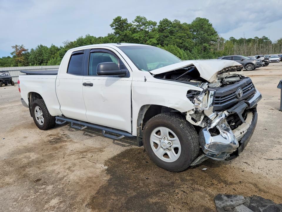 2015 Toyota Tundra SR5