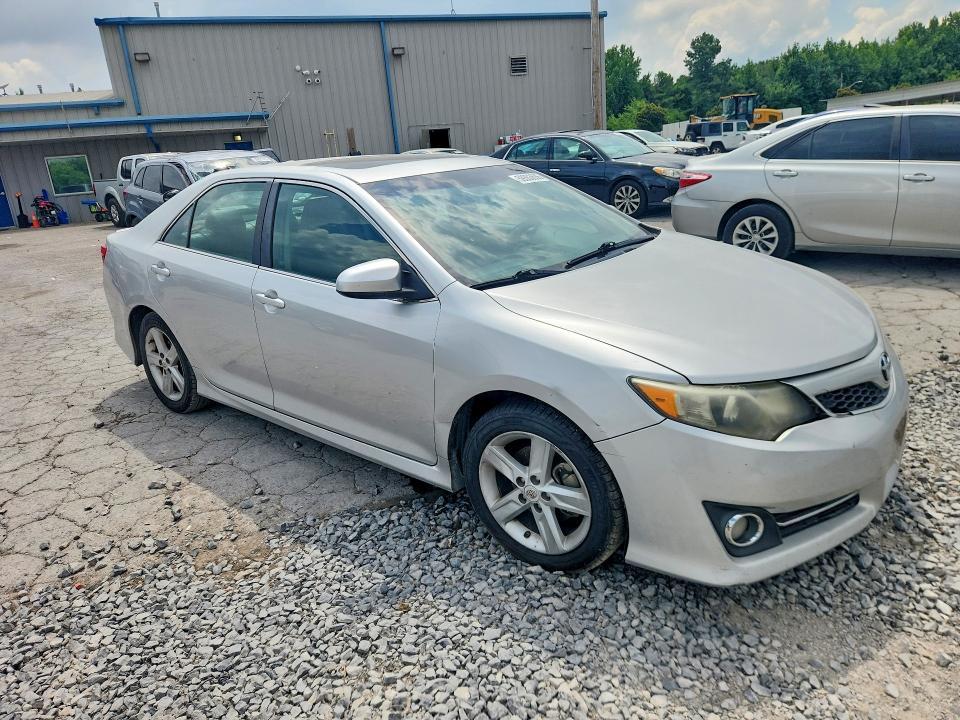 2012 Toyota Camry se