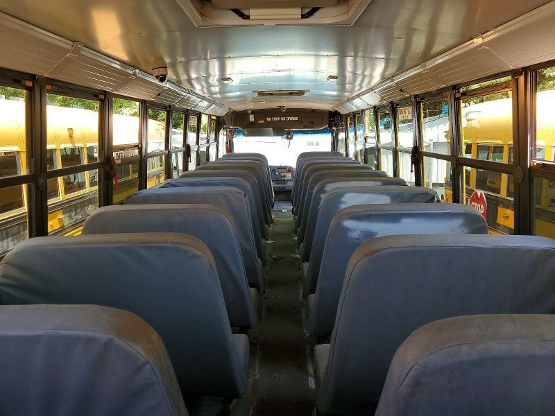2010 Thomas SAF-T-LINER C2-School Bus