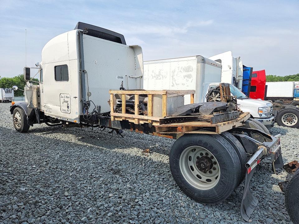 2003 Peterbilt 379 Semi Truck