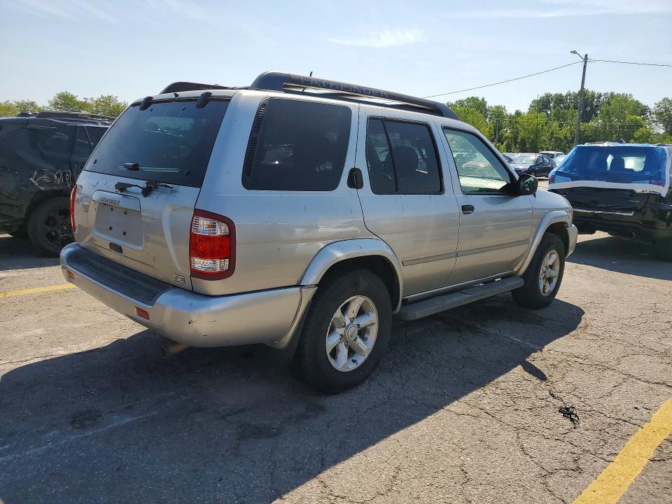 2004 Nissan Pathfinder se