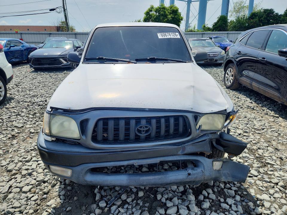 2004 Toyota Tacoma Base