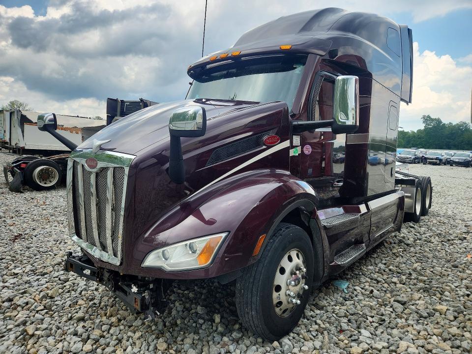 2023 Peterbilt 579 Semi Truck