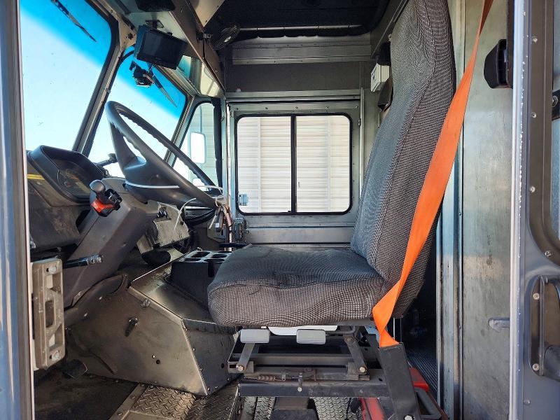 2020 Freightliner Chassis m Line Walk-in van