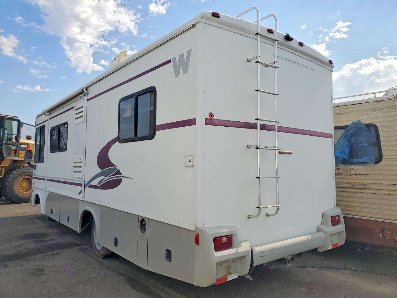 2001 Workhorse Custom Chassis Motorhome Chassis P3500