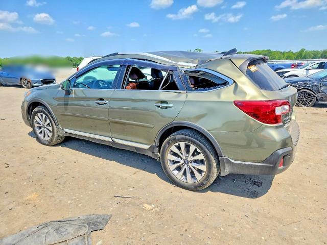2018 Subaru Outback Touring