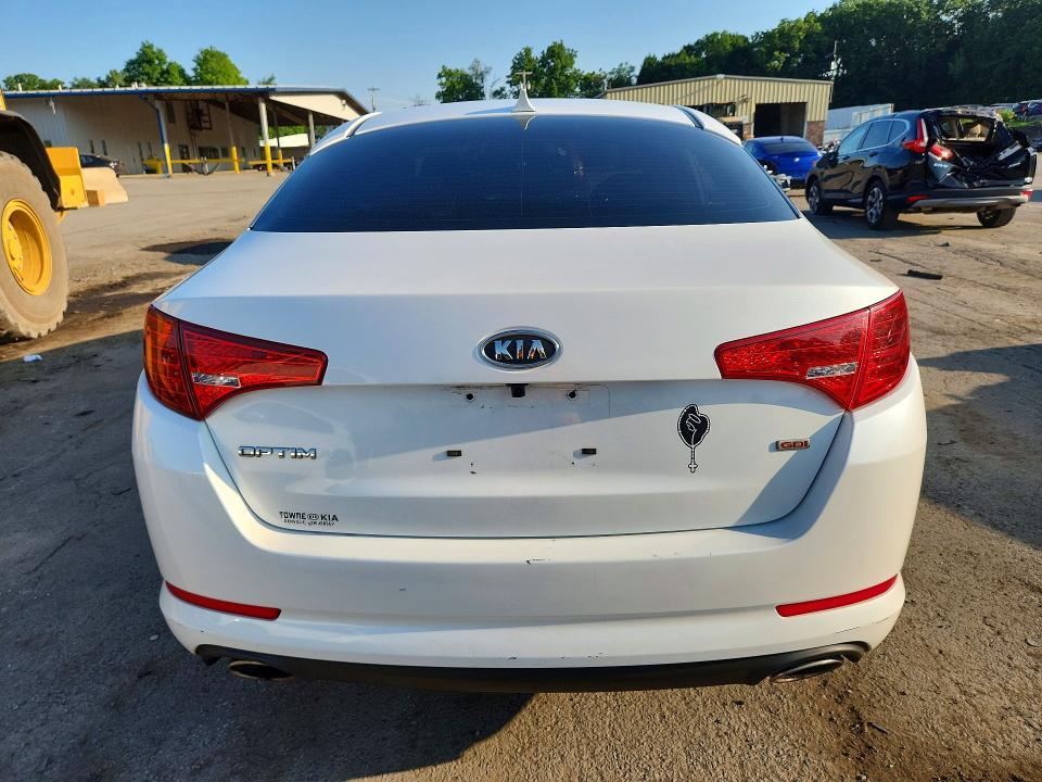 2011 KIA Optima lx