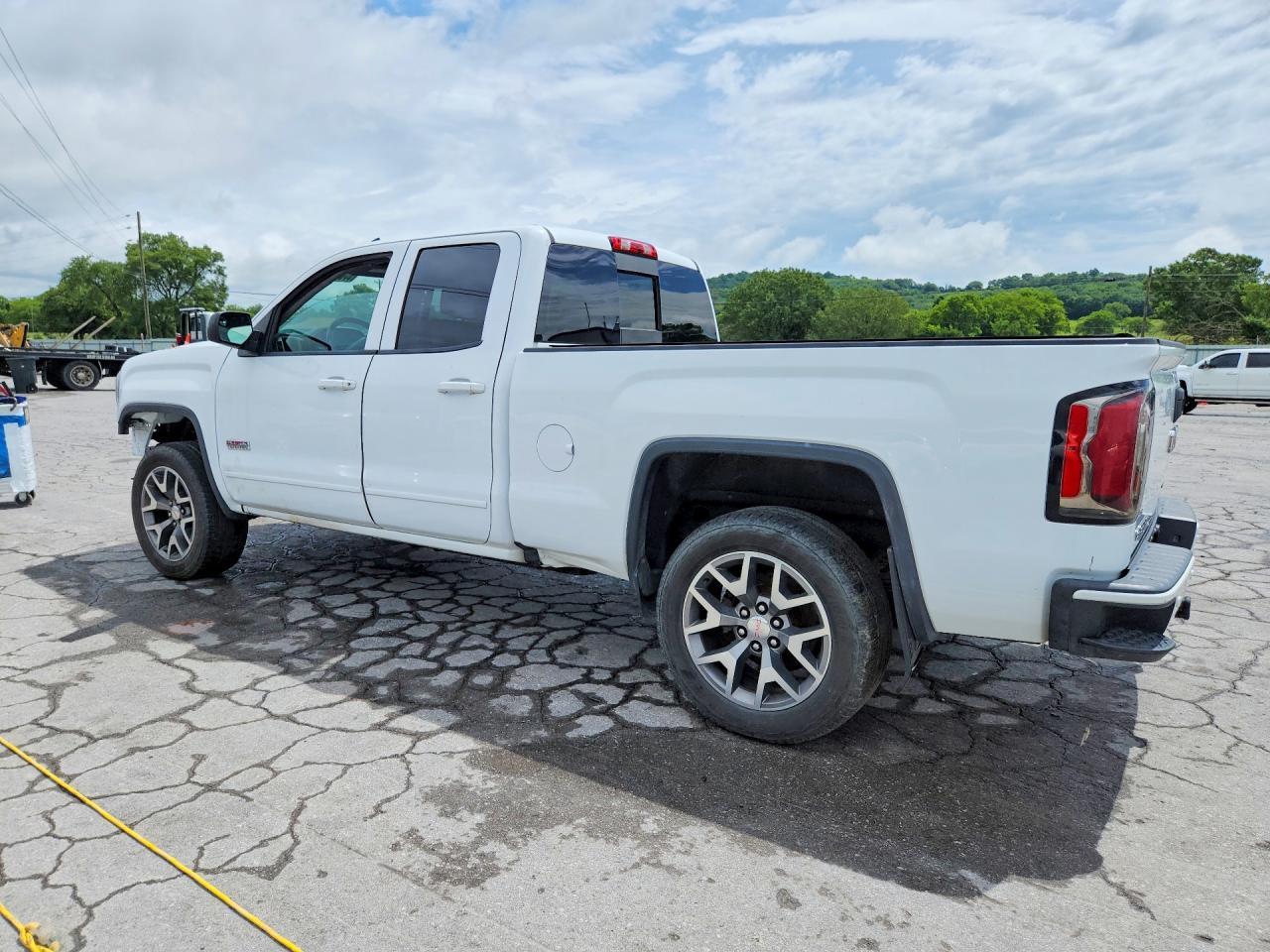 2018 GMC Sierra K1500 SLT