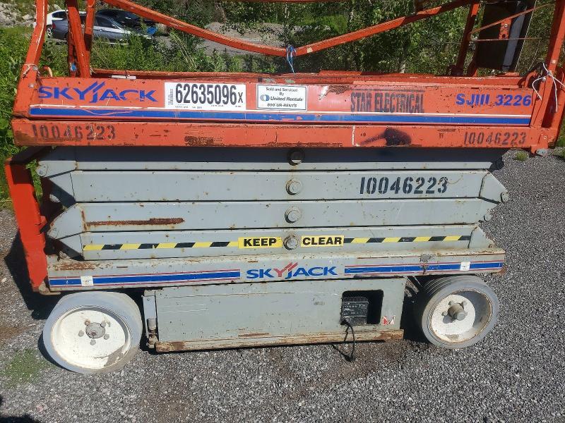 2014 Skyjack SJ3226 Scissor Lift