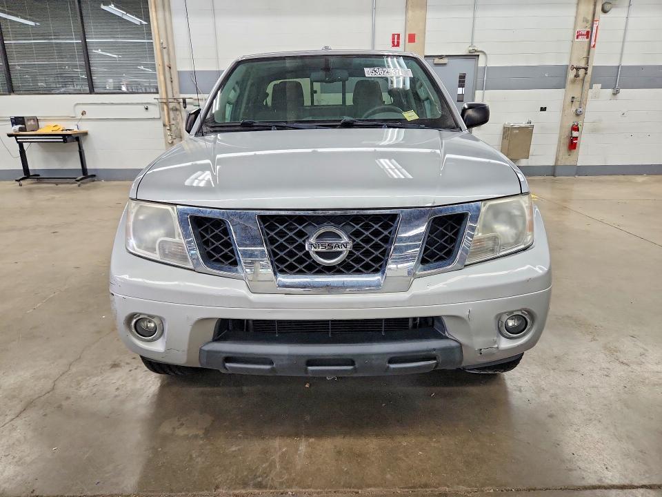 2015 Nissan Frontier SV
