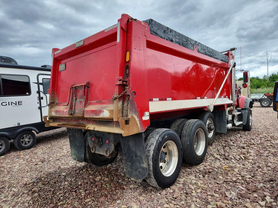 2018 Mack GU713 Dump Truck