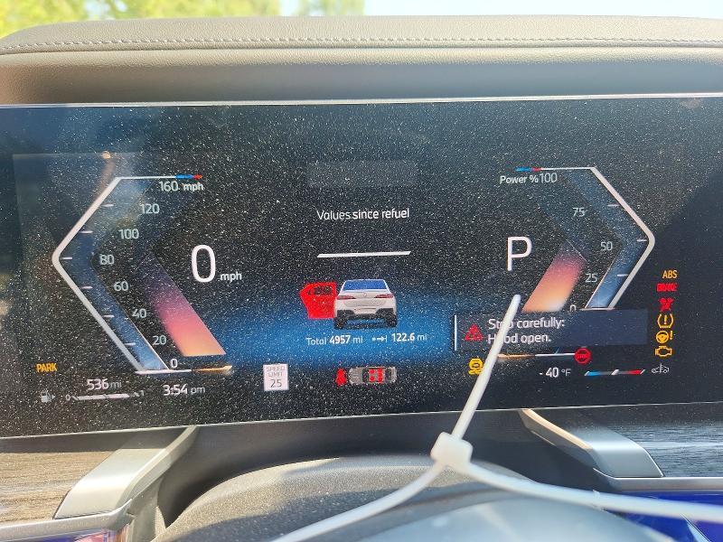 2025 BMW 740 i