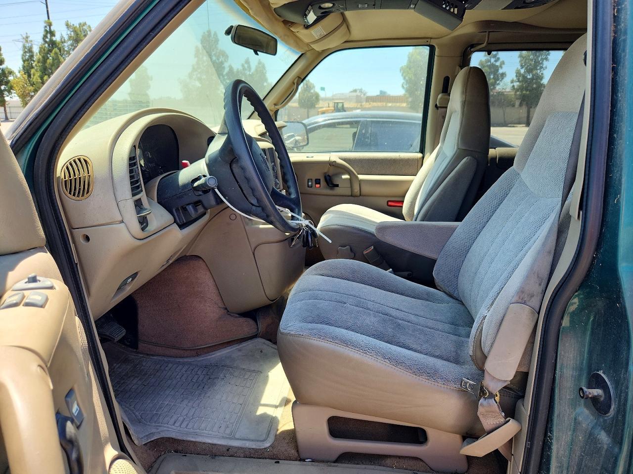 1999 Chevrolet Astro