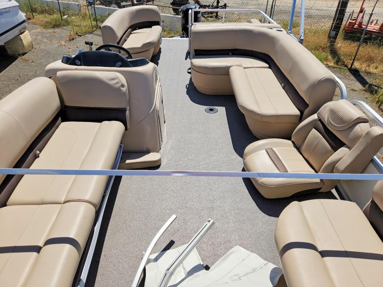 2017 Suntracker Boat