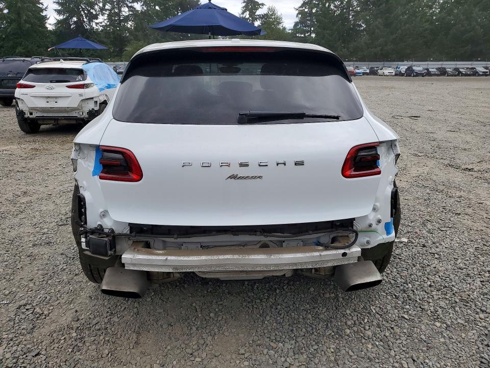 2018 Porsche Macan