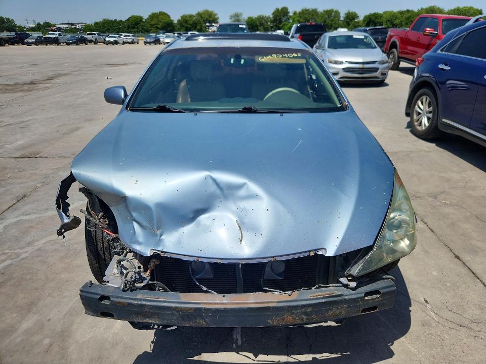 2004 Toyota Camry Solara sle