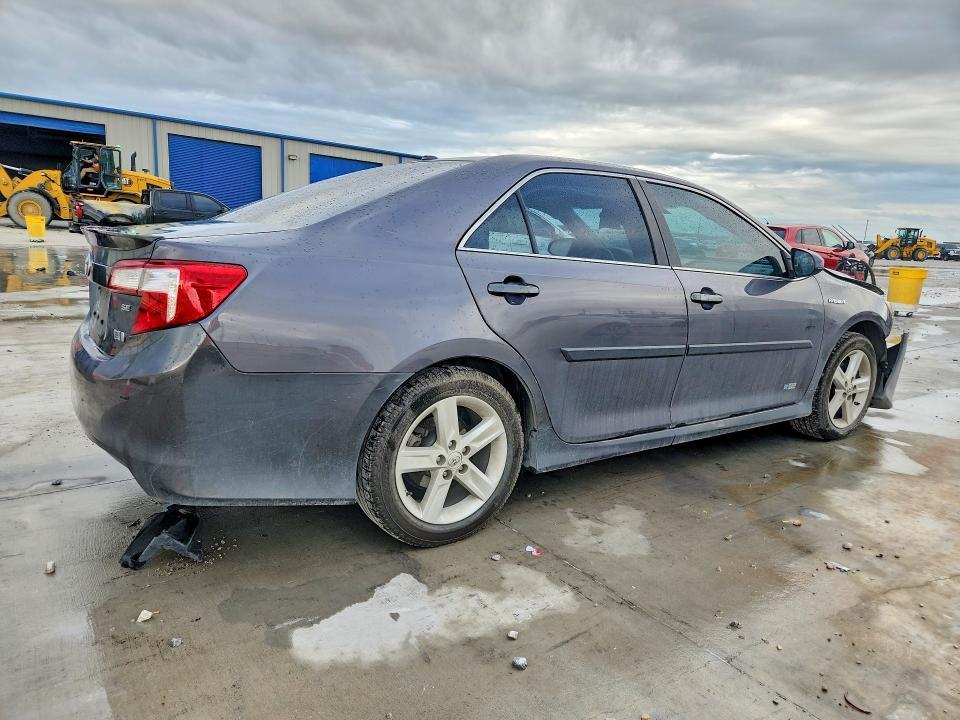 2014 Toyota Camry Hybrid se
