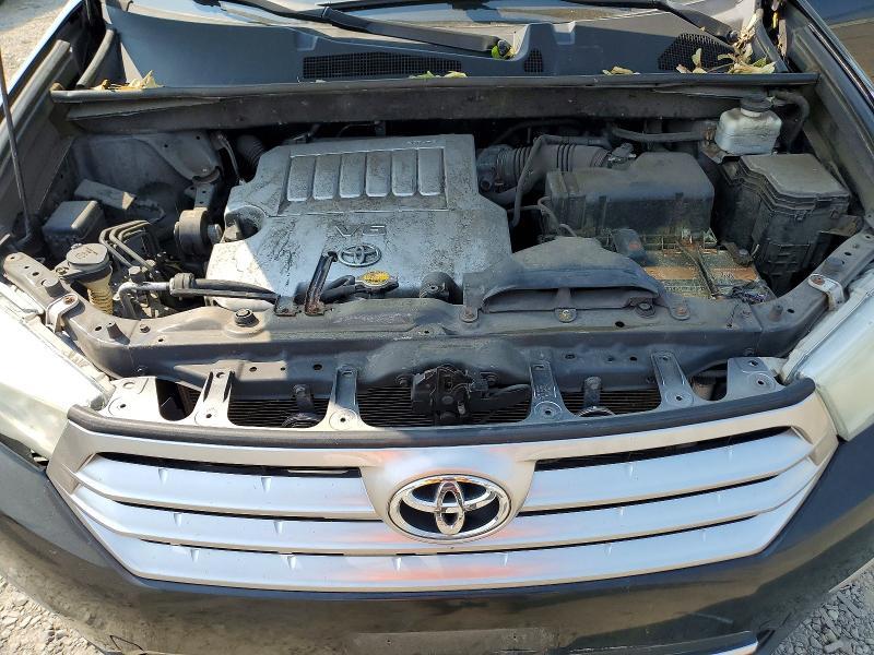 2012 Toyota Highlander se
