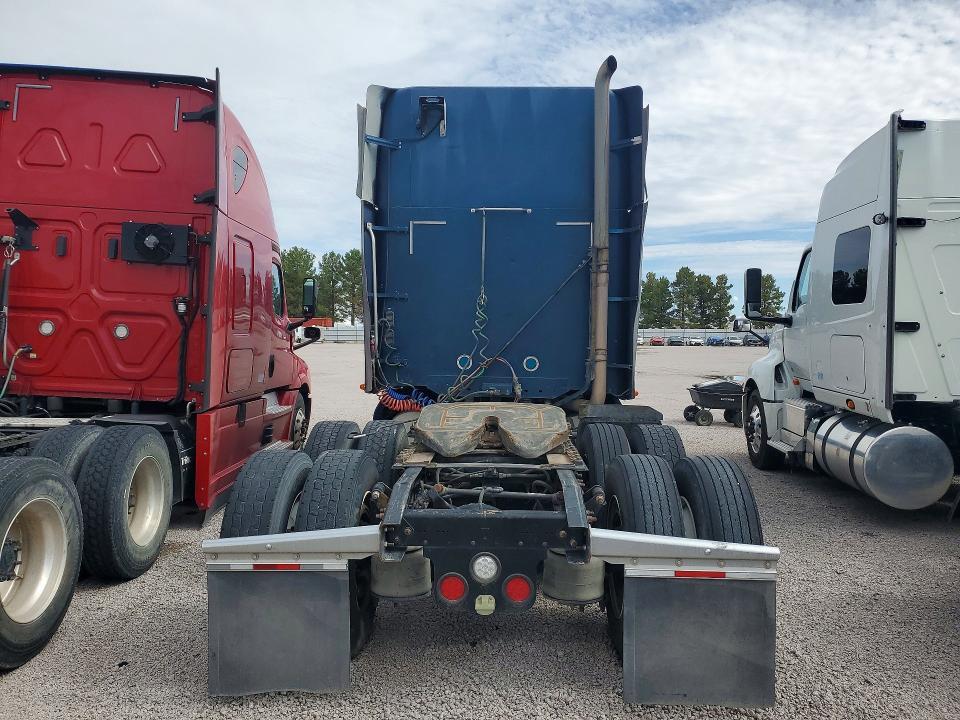 2008 Freightliner CST120 Semi Truck