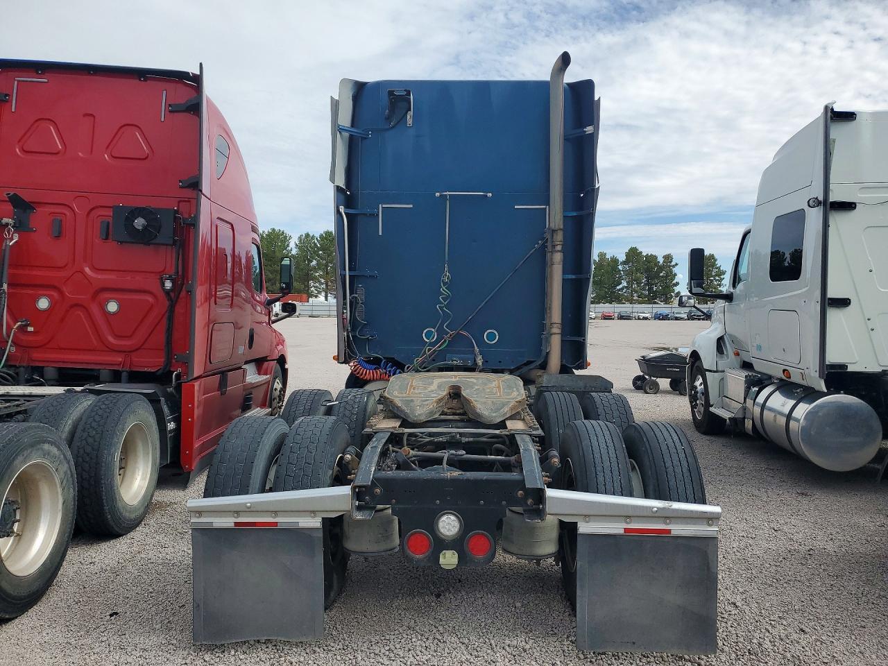 2008 Freightliner CST120 Semi Truck