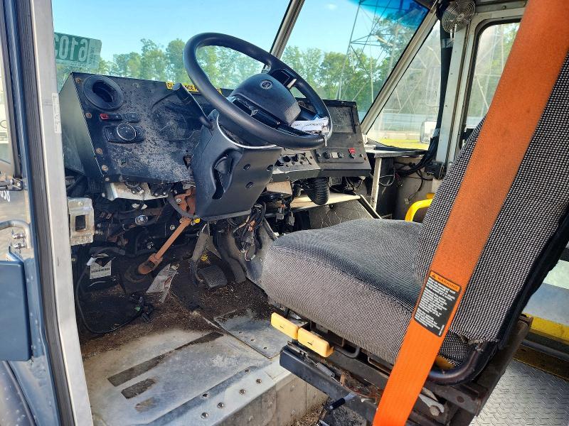 2021 Ford F59 Delivery Truck
