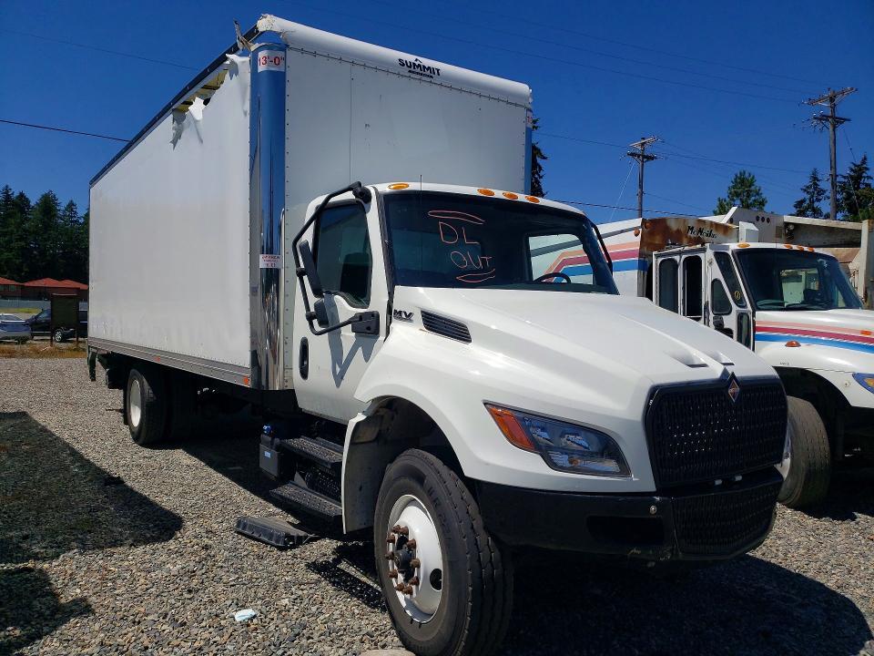 2024 International MV607 BOX Truck
