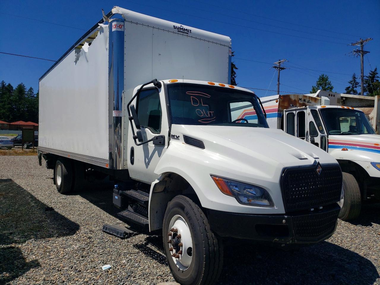 2024 International MV607 BOX Truck