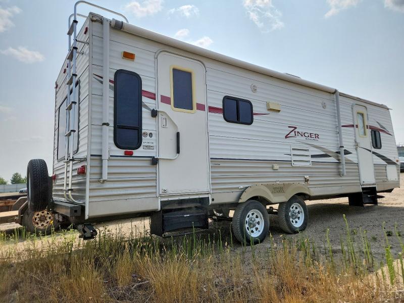 2010 Zinger Recreational Vehicle (rv)