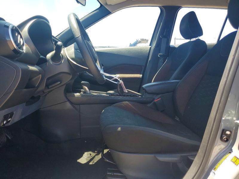 2022 Nissan Kicks sr