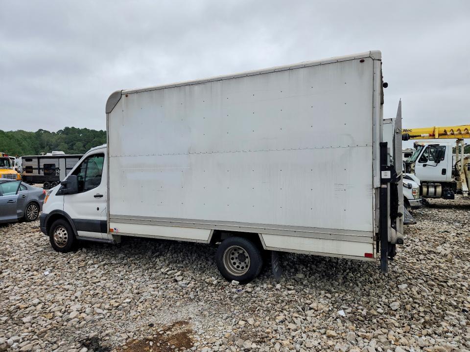 2021 Ford Transit BOX Truck