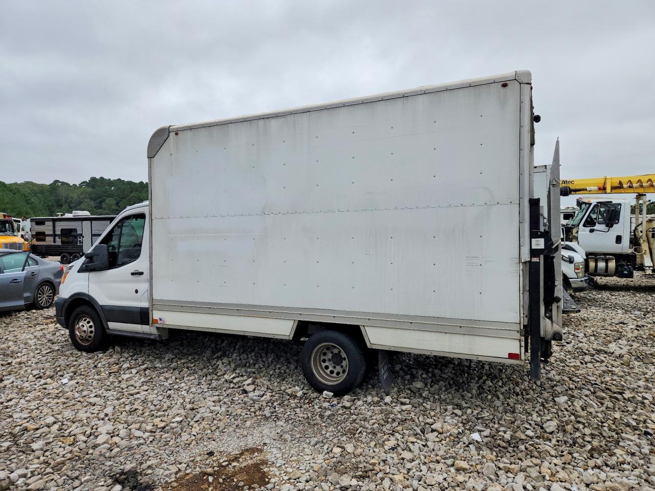 2021 Ford Transit BOX Truck