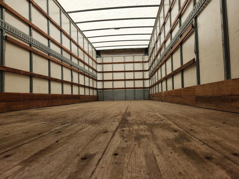 2018 International 4300 BOX Truck