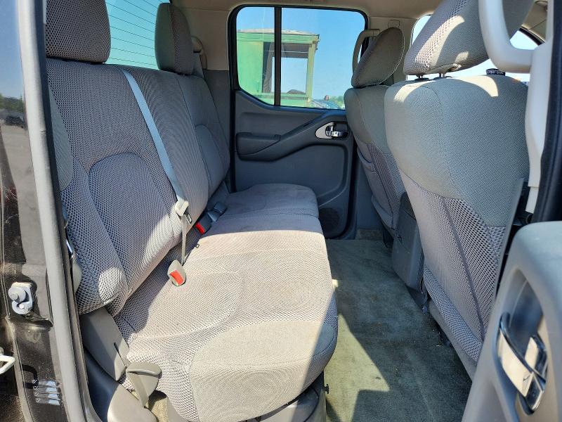 2017 Nissan Frontier sv