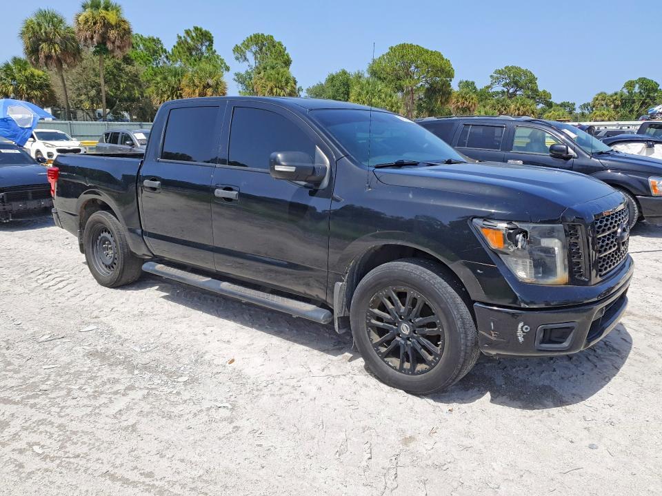 2019 Nissan Titan SV