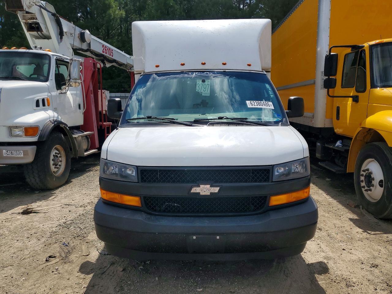 2021 Chevrolet Express Delivery Truck