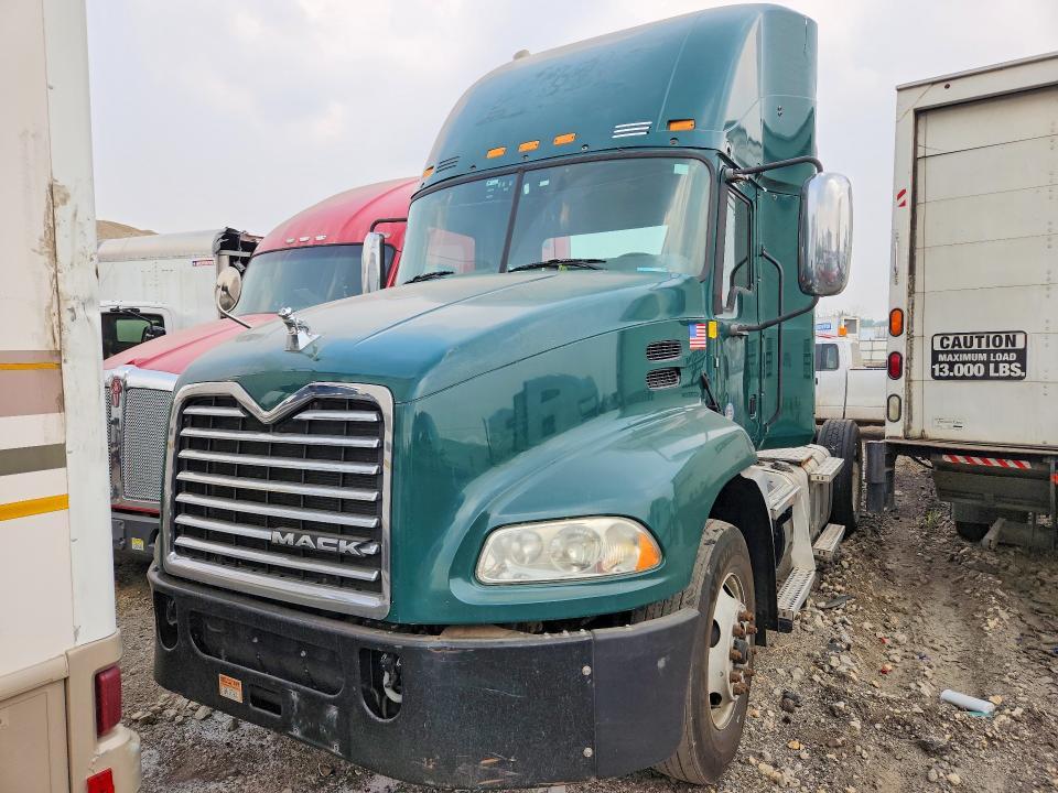 2017 Mack 600 CXU600