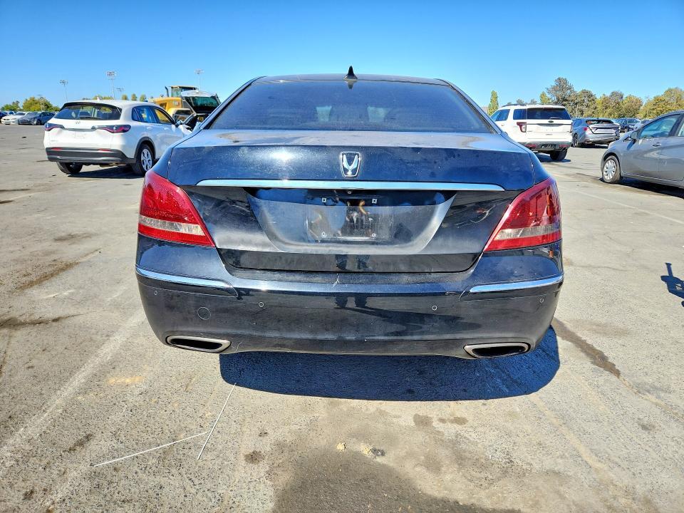 2013 Hyundai Equus Signature
