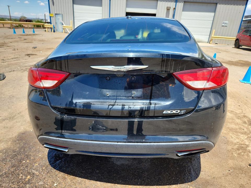 2016 Chrysler 200 s