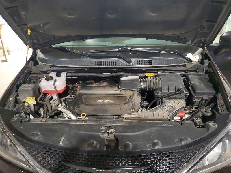 2018 Chrysler Pacifica Touring l