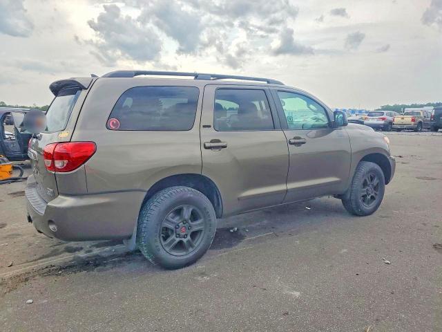 2011 Toyota Sequoia SR5