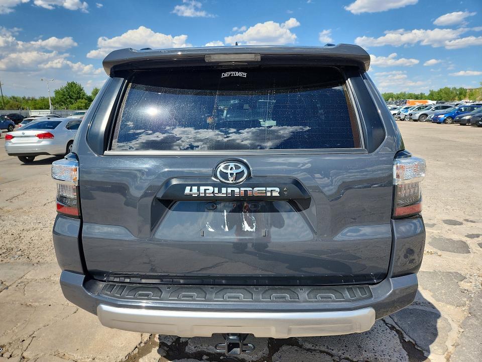 2024 Toyota 4runner trd Off-road