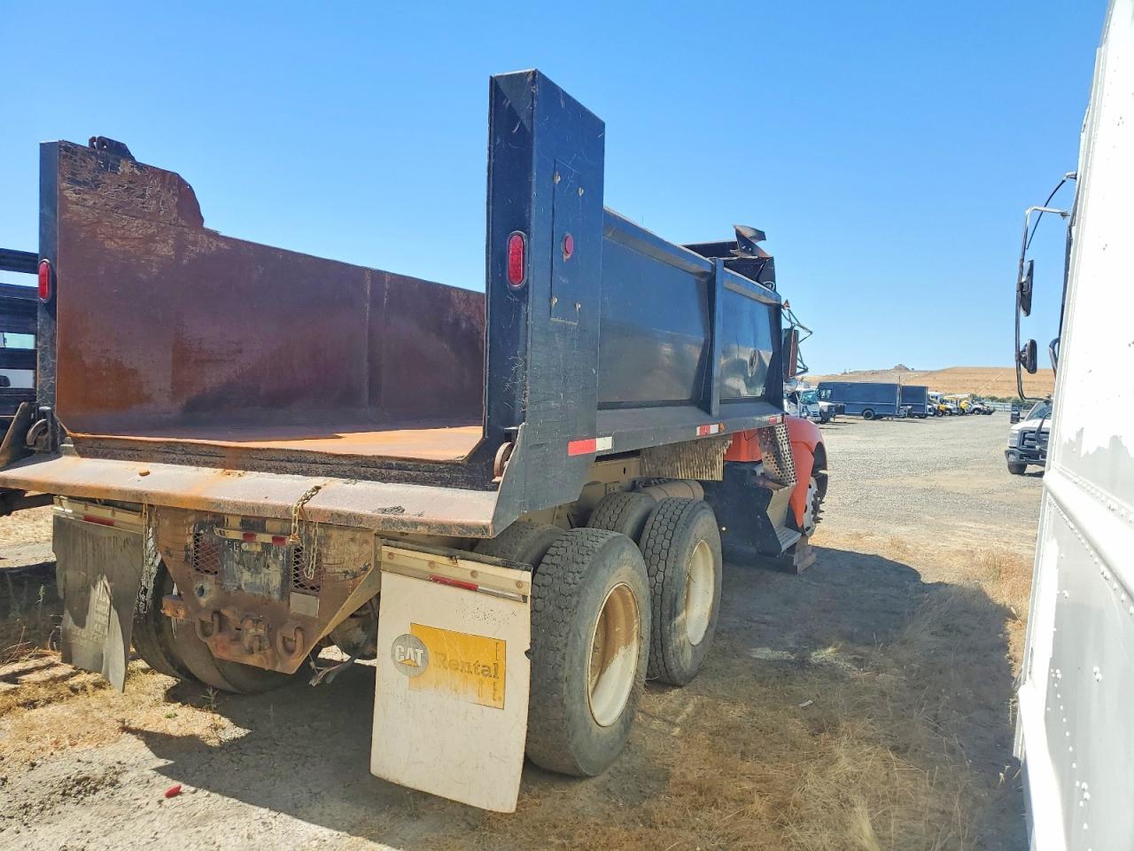 2016 Kenworth T370 Dump Truck