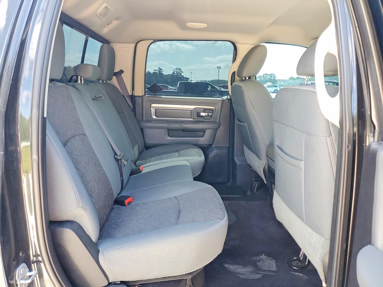 2016 Dodge RAM 1500 SLT
