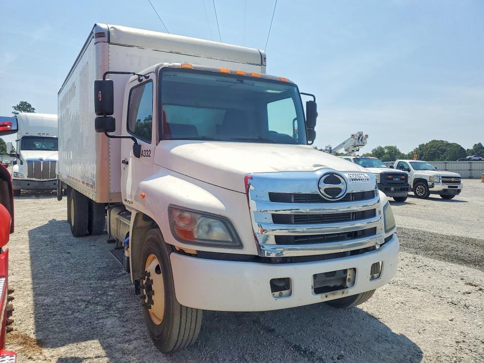 2013 Hino Hino 268