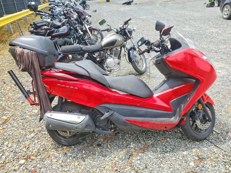 2014 Honda NSS300
