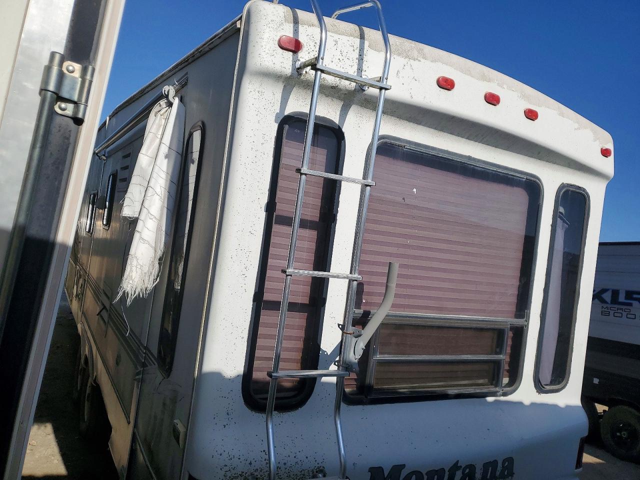 2001 Keystone Montana Camper