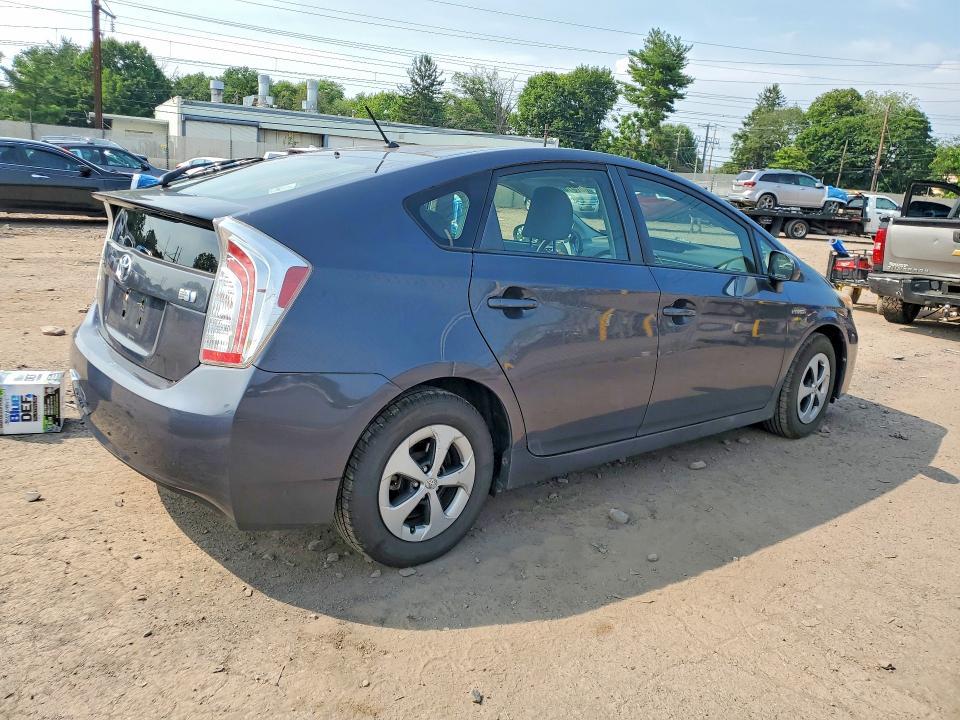 2013 Toyota Prius two
