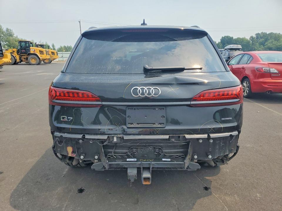 2024 Audi Q7 Premium Plus