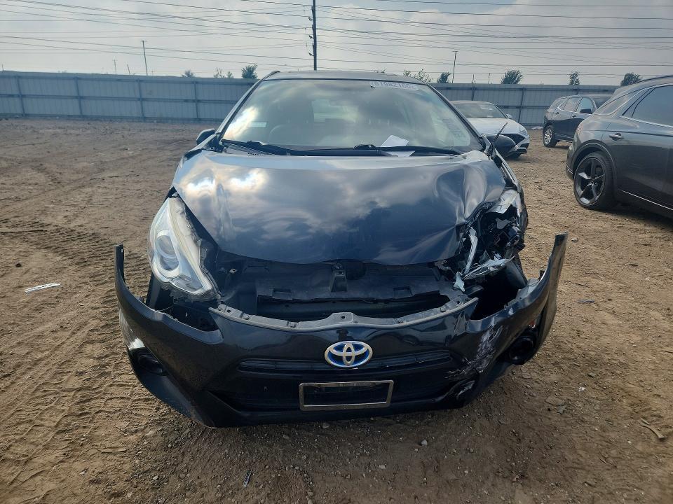 2015 Toyota Prius c Four
