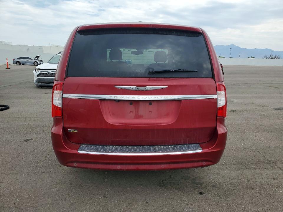 2013 Chrysler Town & Country Touring l